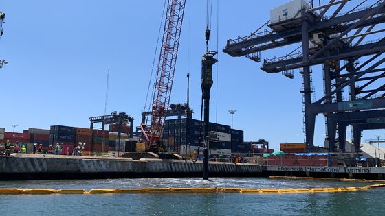 50/60Hz Vibroflot di alimentazione di fondo in acciaio inossidabile per l'industria mineraria e della costruzione