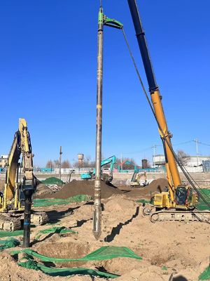 Vibroflot idraulico a velocità variabile continua